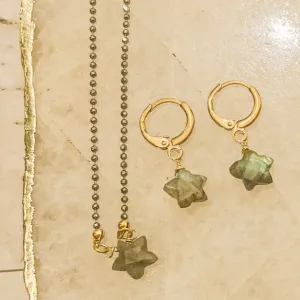 Stella: Labradorite Chubby Star Necklace