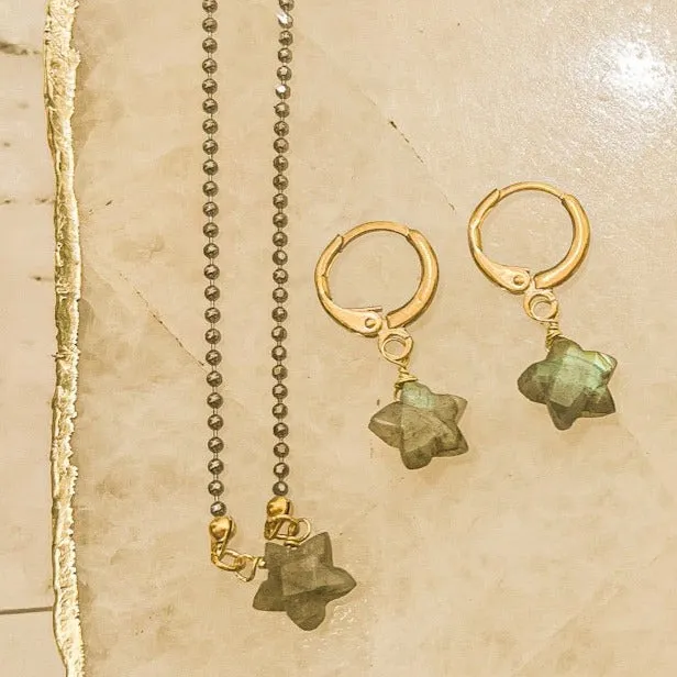 Stella: Labradorite Chubby Star Necklace